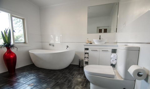 Pirathon Country Estate - Accommodation Cooktown 12