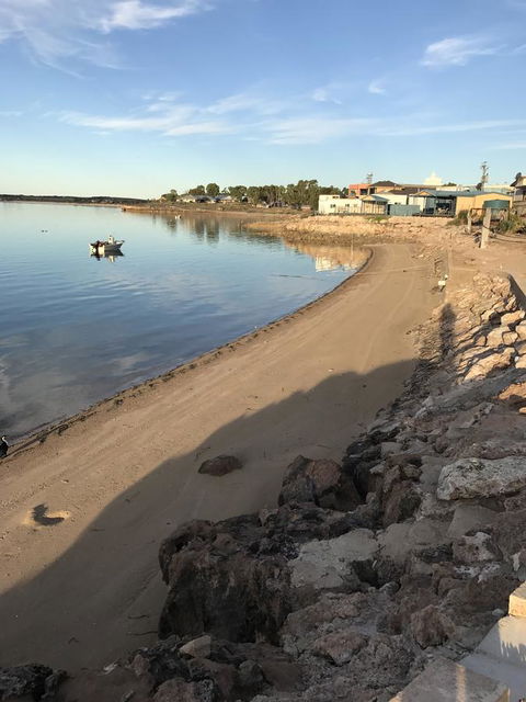 Beachside & Jetty View Apartment 6 - Captain\'s Apt - Accommodation Cooktown 30