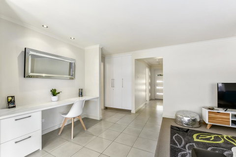 City Fringe Apartment B, Mount Gambier - Accommodation Cooktown 1
