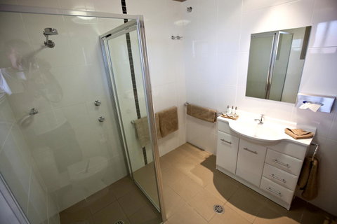 Cattlemans Country Motor Inn & Serviced Apartments - Accommodation Cooktown 6