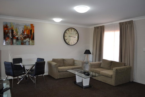 Cattlemans Country Motor Inn & Serviced Apartments - Accommodation Cooktown 41