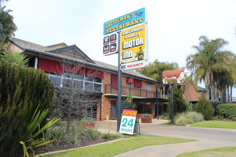 Cattlemans Country Motor Inn & Serviced Apartments - Accommodation Cooktown 2