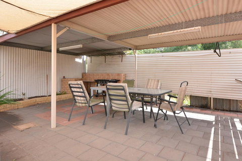 Motel Poinsettia - Accommodation Cooktown 12