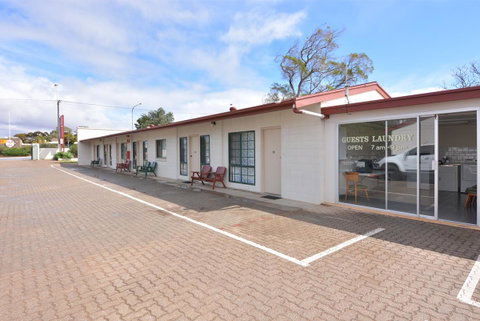 Motel Poinsettia - Accommodation Cooktown 9