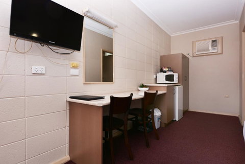 Motel Poinsettia - Accommodation Cooktown 28