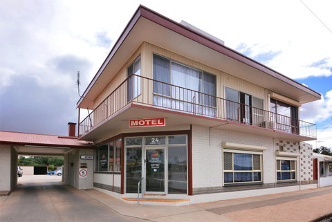Motel Poinsettia - Accommodation Cooktown 13
