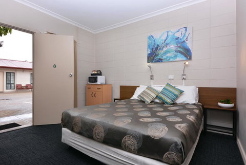 Motel Poinsettia - Accommodation Cooktown 25