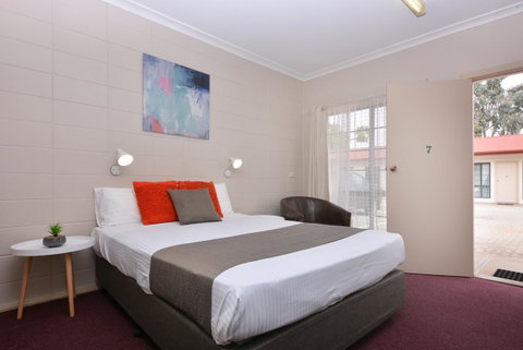 Motel Poinsettia - Accommodation Cooktown 29