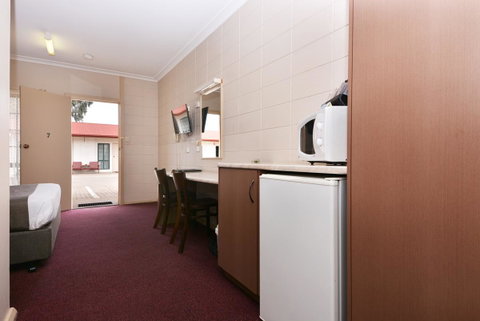 Motel Poinsettia - Accommodation Cooktown 27