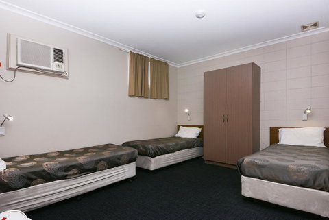 Motel Poinsettia - Accommodation Cooktown 23