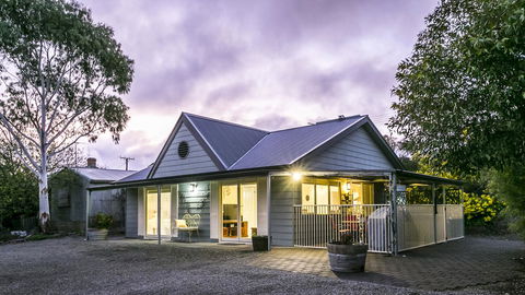 One Tree Bed And Breakfast - Accommodation Cooktown 0
