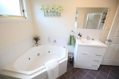 One Tree Bed And Breakfast - Accommodation Cooktown 10
