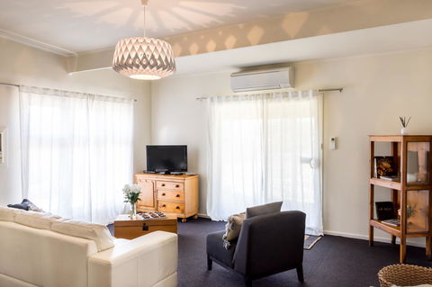20 Hill Avenue Bed & Breakfast - Accommodation Cooktown 26