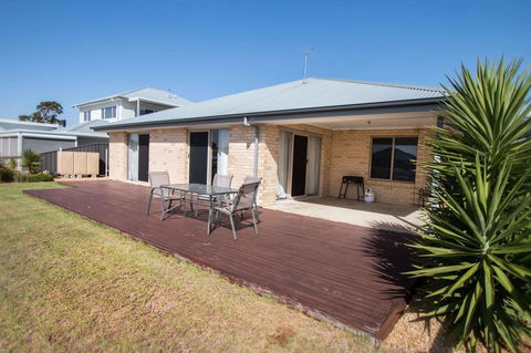 Waterfront On Jefferson, At Wellington Marina, SA - Accommodation Cooktown 20