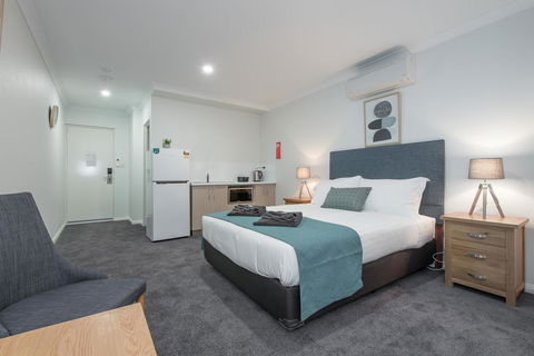 Jurien Bay Motel Apartments - Accommodation Cooktown 9