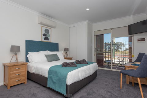 Jurien Bay Motel Apartments - Accommodation Cooktown 14