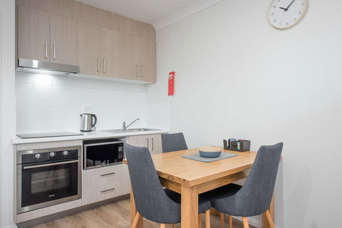 Jurien Bay Motel Apartments - Accommodation Cooktown 12