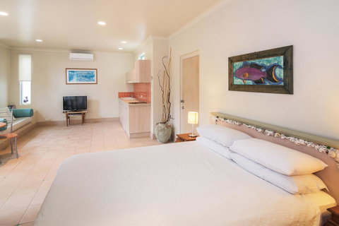 Sea & Soul Beachside Apartments - Accommodation Cooktown 4