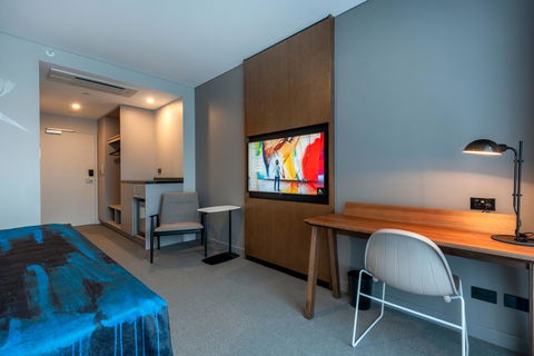 The Adnate Perth - Art Series - Accommodation Cooktown 12