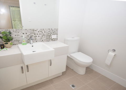 Yaran Suites - Accommodation Cooktown 7