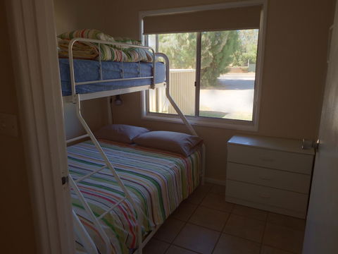 Lazy Lobster Holiday Units & Chalets - Accommodation Cooktown 22