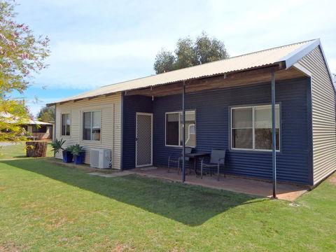 Lazy Lobster Holiday Units & Chalets - Accommodation Cooktown 18