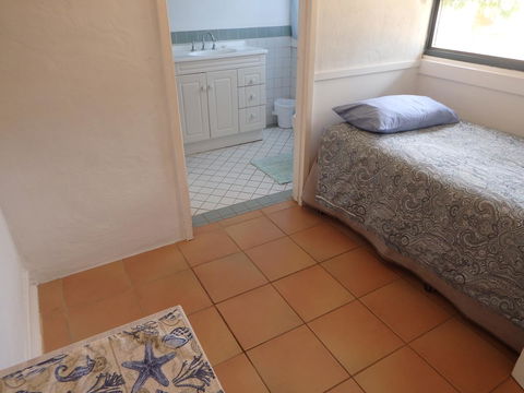 Lazy Lobster Holiday Units & Chalets - Accommodation Cooktown 12
