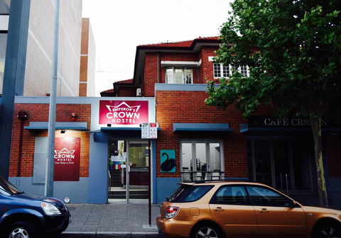 The Emperors Crown Hostel - Accommodation Cooktown 0