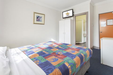 The Emperors Crown Hostel - Accommodation Cooktown 23