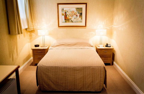 European Hotel - Accommodation Cooktown 35