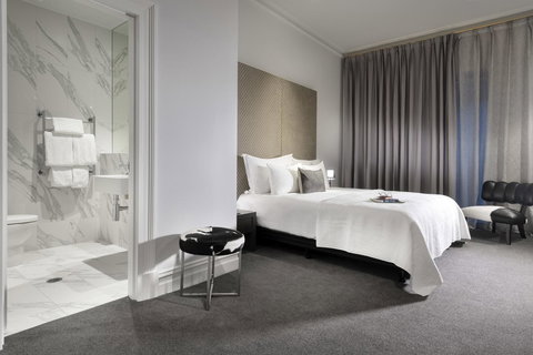 The Melbourne Hotel - Accommodation Cooktown 24