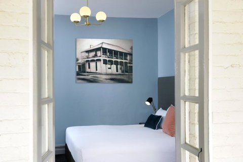 The Stirling Arms Hotel - Accommodation Cooktown 4