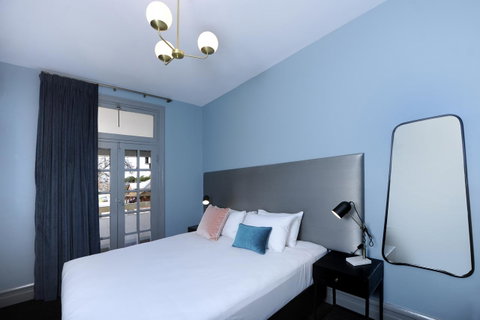 The Stirling Arms Hotel - Accommodation Cooktown 18