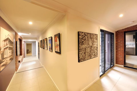 The Stirling Arms Hotel - Accommodation Cooktown 32