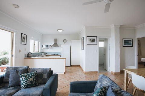 Canal Rocks Beachfront Apartments - Accommodation Cooktown 36