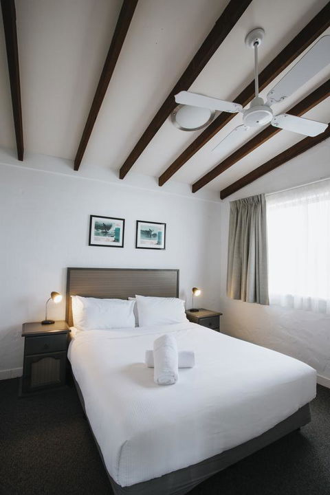 Canal Rocks Beachfront Apartments - Accommodation Cooktown 19