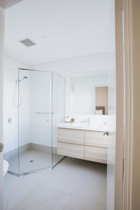 Canal Rocks Beachfront Apartments - Accommodation Cooktown 40
