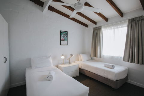 Canal Rocks Beachfront Apartments - Accommodation Cooktown 17