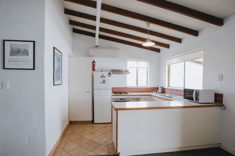 Canal Rocks Beachfront Apartments - Accommodation Cooktown 21
