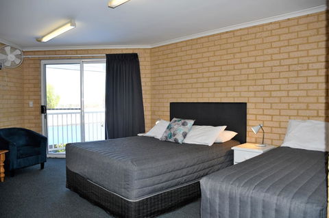 Kalbarri Seafront Villas - Accommodation Cooktown 11