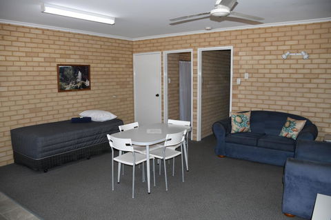 Kalbarri Seafront Villas - Accommodation Cooktown 15