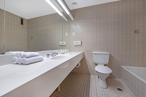 Quality Hotel Ambassador Perth - Accommodation Cooktown 28