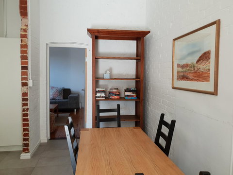 Captain\'s Heritage Cottage - Central Fremantle 2 Bedroom Historic Cottage - Accommodation Cooktown 3