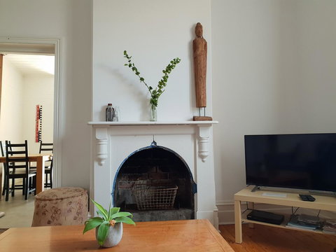 Captain\'s Heritage Cottage - Central Fremantle 2 Bedroom Historic Cottage - Accommodation Cooktown 8