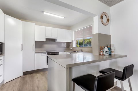 Laman Lodge, Unit 2, 15 Laman Street - Accommodation Cooktown 6