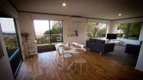 Karri Mia Chalets And Studios - Accommodation Cooktown 8