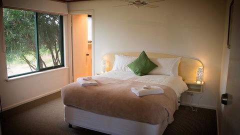 Karri Mia Chalets And Studios - Accommodation Cooktown 11