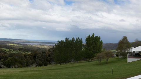 Karri Mia Chalets And Studios - Accommodation Cooktown 5