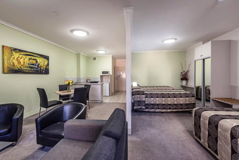 Comfort Inn & Suites Goodearth Perth - Accommodation Cooktown 14