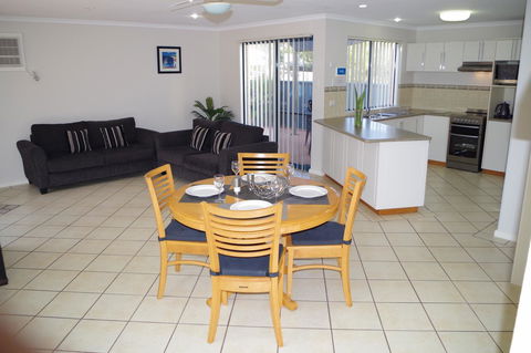 Kalbarri Blue Ocean Villas - Accommodation Cooktown 5
